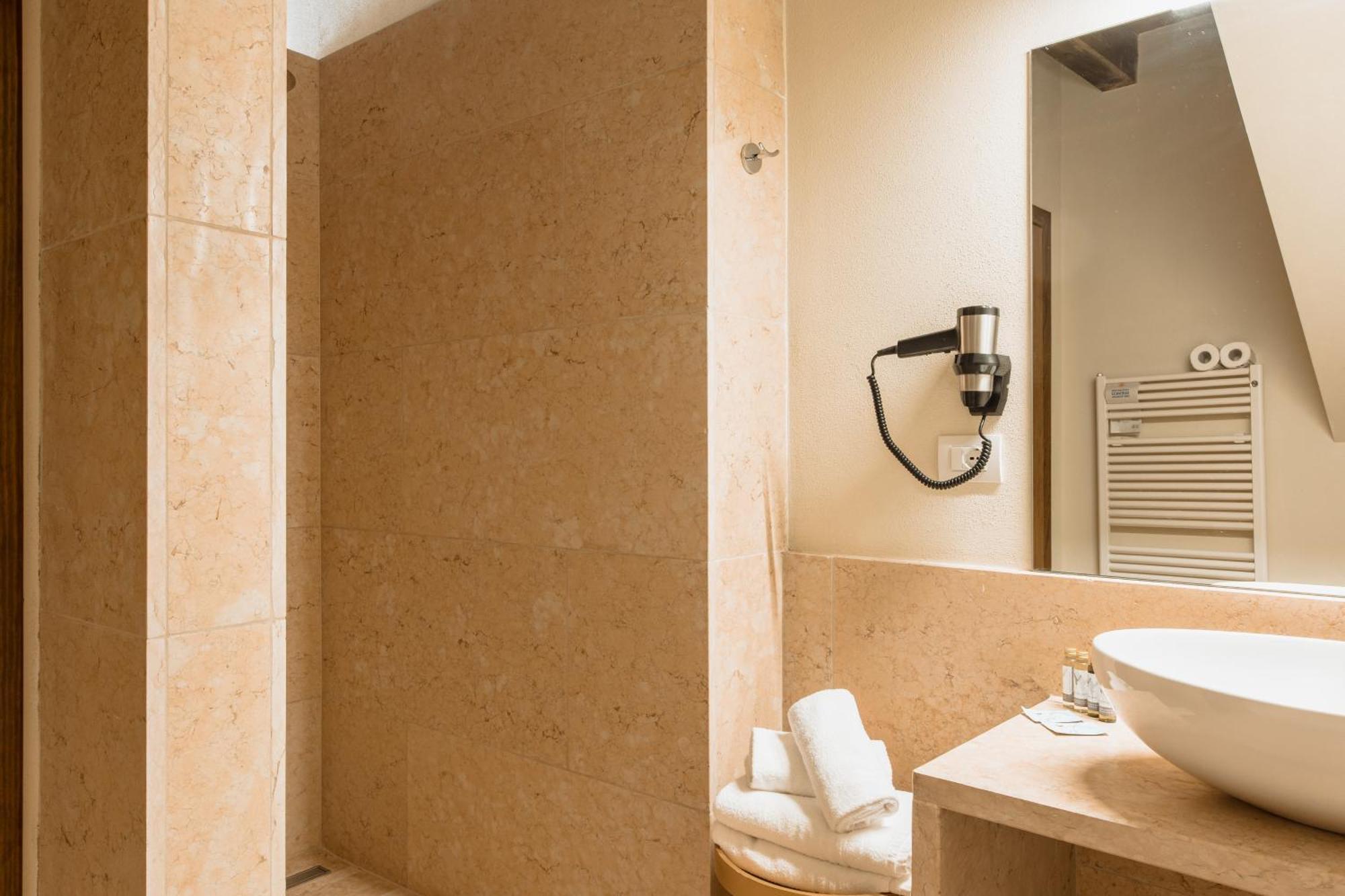 Osteria Luxury Apartments بسكييرا ديل غاردا المظهر الخارجي الصورة