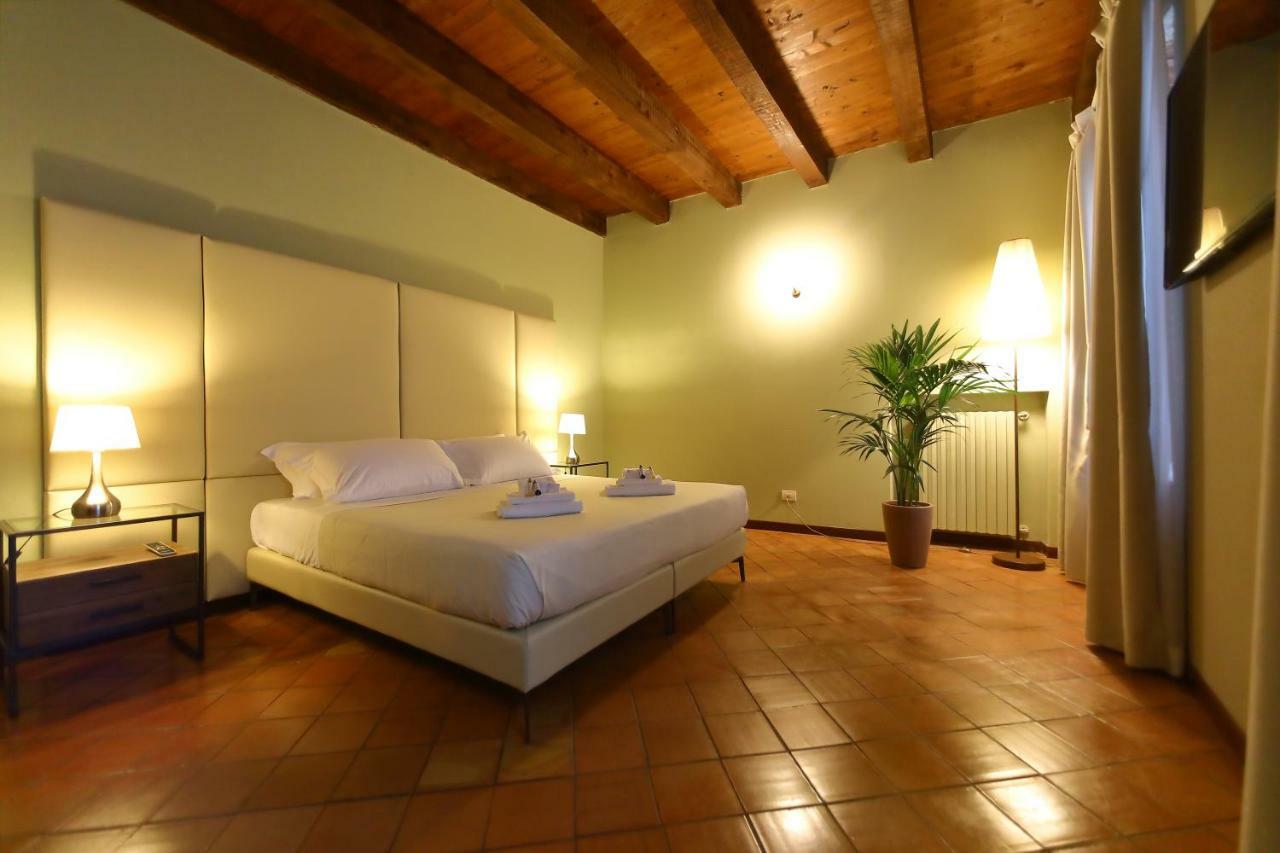 Osteria Luxury Apartments بسكييرا ديل غاردا المظهر الخارجي الصورة